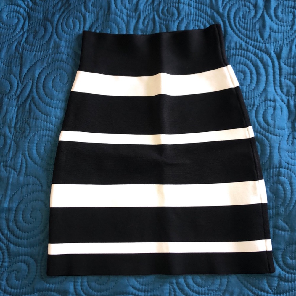 BCBG skirt